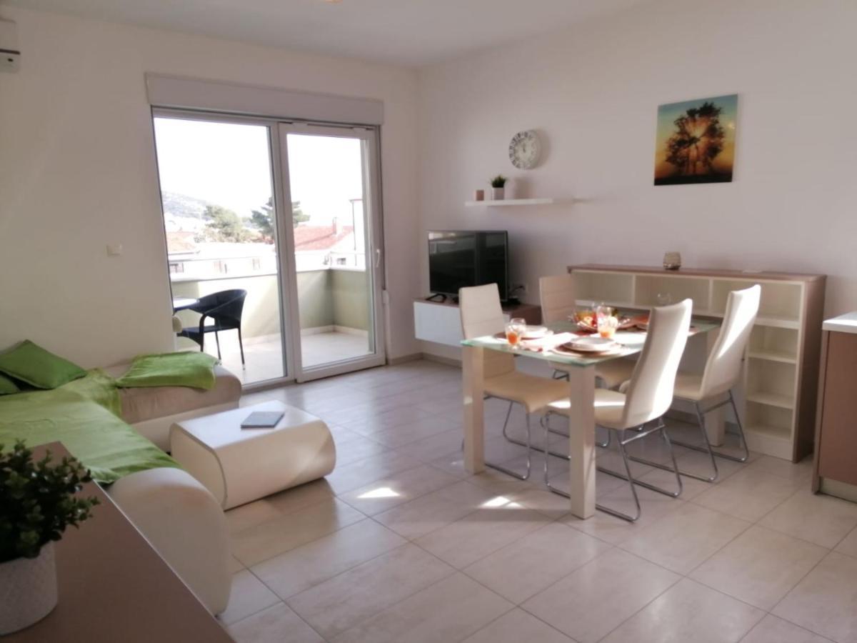 Apartment Mali San Trogir Extérieur photo